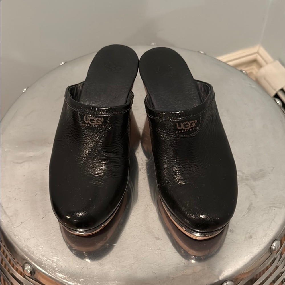 UGG Women's Black Leather Clogs